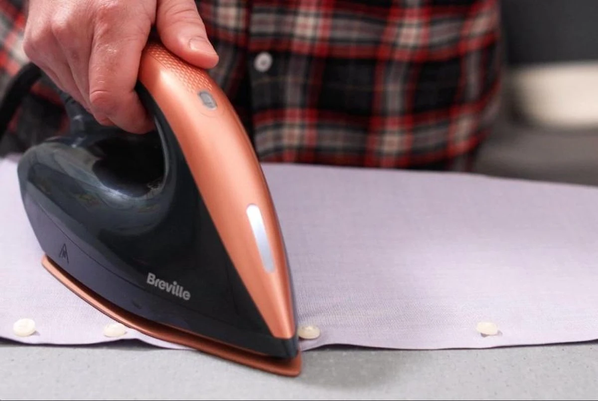 Breville Stoomstrijkijzer Met Stoomgenerator - Iron - Keramische Zoolplaat - Uitneembaar Waterreservoir - Image 11